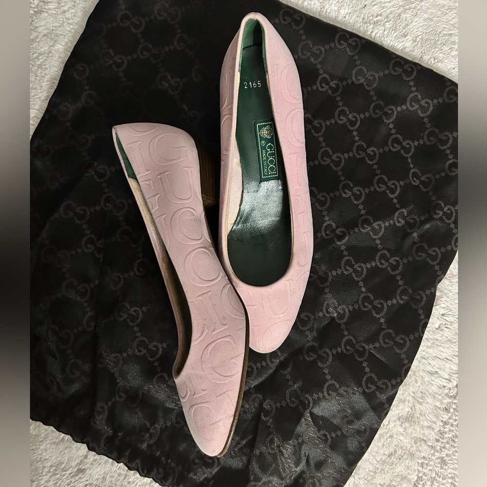 👠 Gucci Pink Velvet GG Embossed